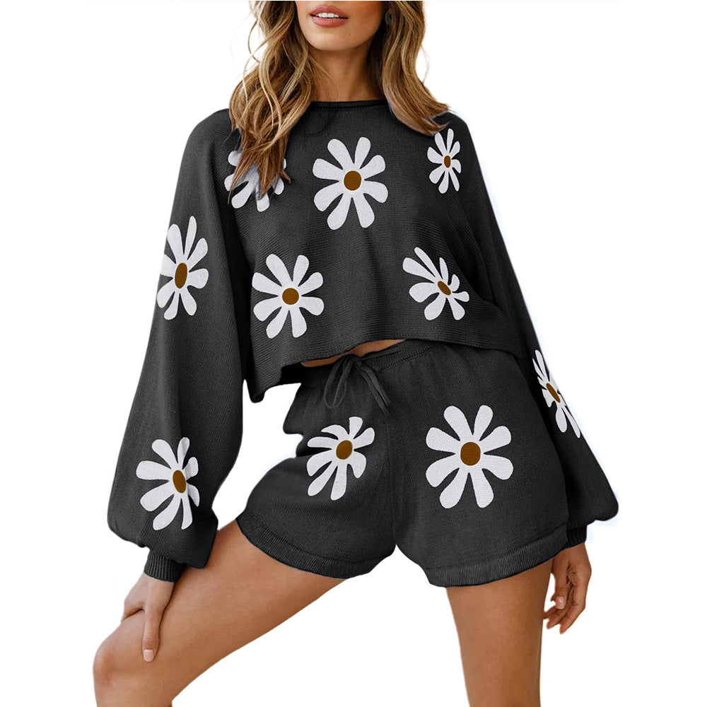 Women's Clothing Long-sleeved Sweater Shorts Loungewear Little Daisy Two-piece Set
